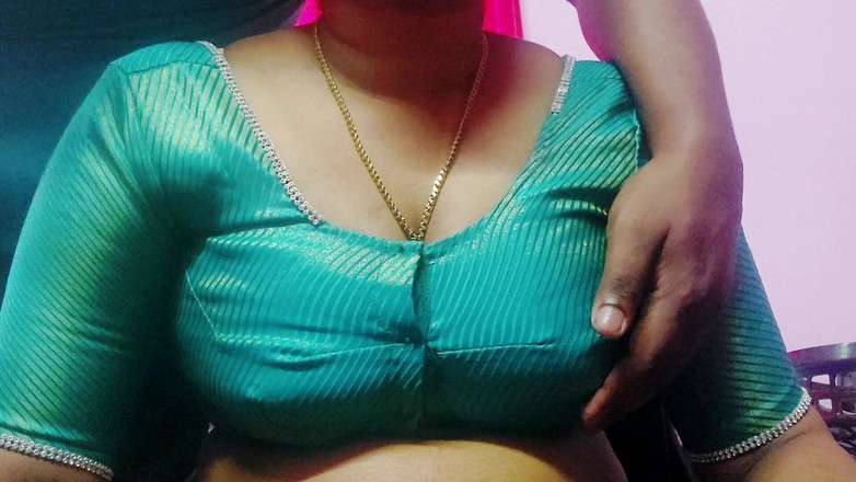 Desi Mohini: Video seks pasangan india lagi asik habis-habisan