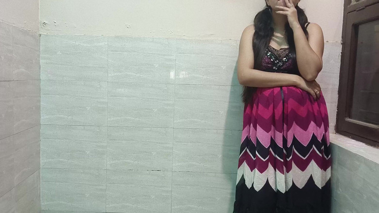 Saarabhabhi6: Desi indický nevlastní otec trestá svou mladou nevlastní dceru poté,...