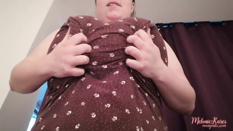 Melonie Kares: Sneaky Hitachi huge boob orgasm
