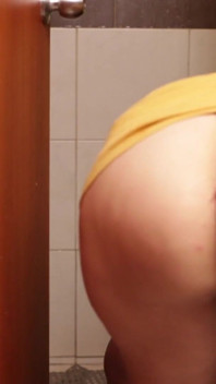 Step Sister Fucked in the Bathroom Before Her Virtual Classes