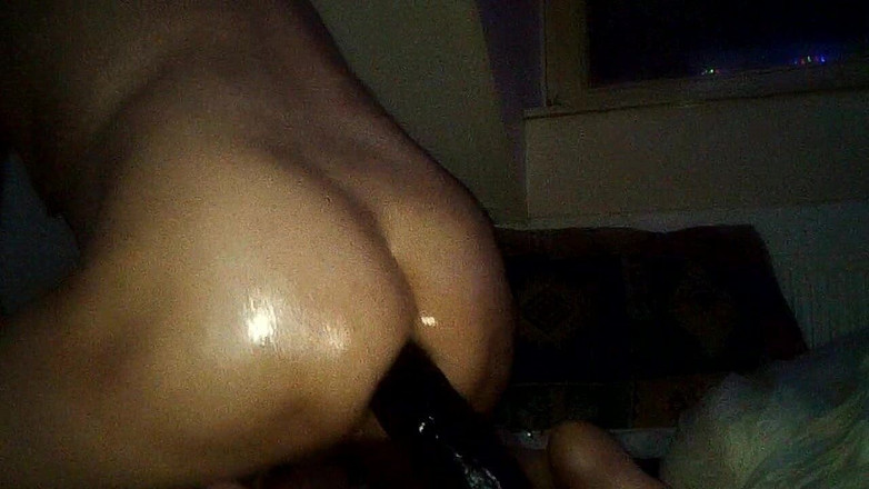 Baandert: Sissy jezdí na velkém černém robertku.