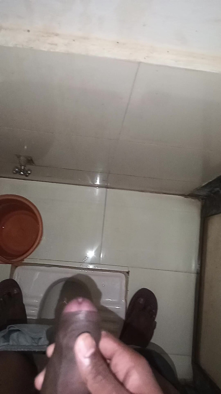 Aniketgod: Desi Boy Jerk off on Toilet Masterbet in the Toilet