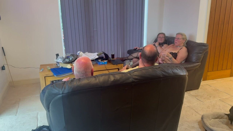 Lanista_Bear: Part 1 -behind the Scenes Chat with Lanista Bear, Domina Satana, Peaches...