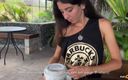 Katty West: Nebun cumwalk în Starbucks - muie în toaleta publică, băut de cafea cu...