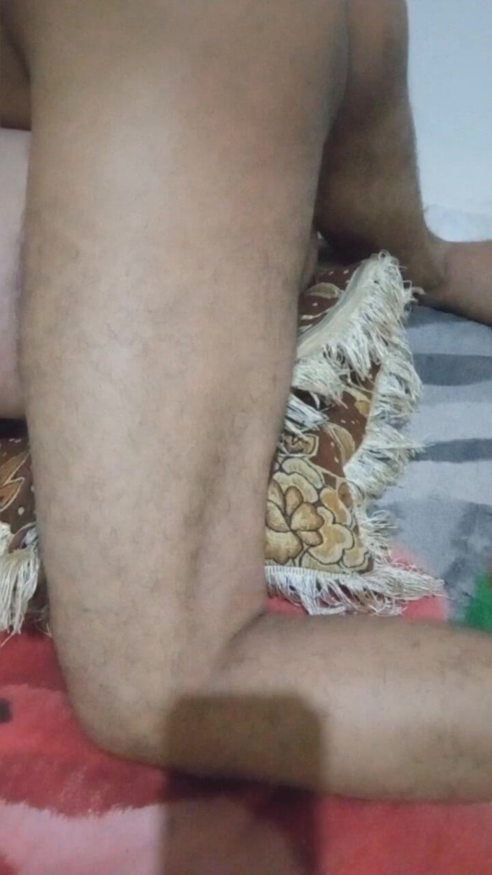 Hot naked coup: 마누라의 엉덩이를 처음으로 따먹을 때, 그녀는 비명을 지르고 저주를 했고 남편은 저주를 했어 1
