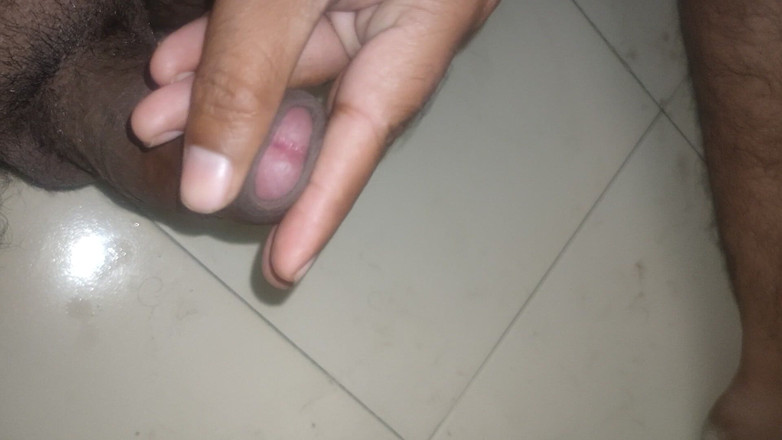 Soniya Rani: Masturbazione con un bel pene