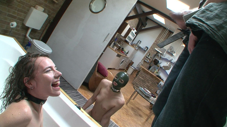 German Porn: Cewek cantik ini diikat dan tunduk sama besar pria kulit...