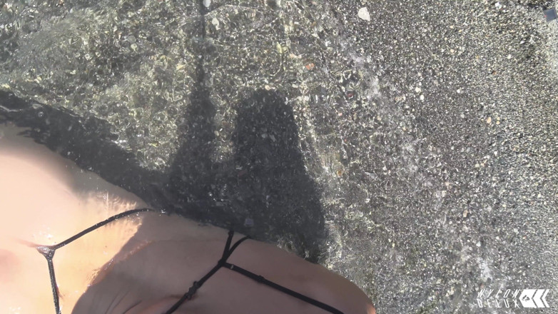 Nylondelux: Stocking Posing on the Beach