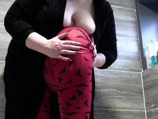 Mxtress Valleycat: Tits Tights and Claws