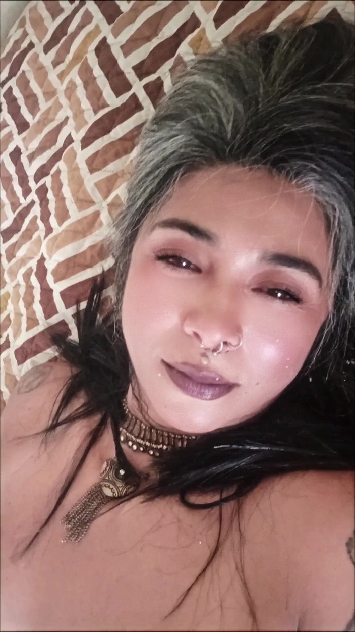 Casia Castro: Dej si čas a kouř se mnou