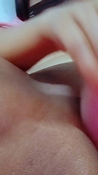 Horny Desi Hijabi College Girl Fucking Her Pussy with Brinjal and Masterbation