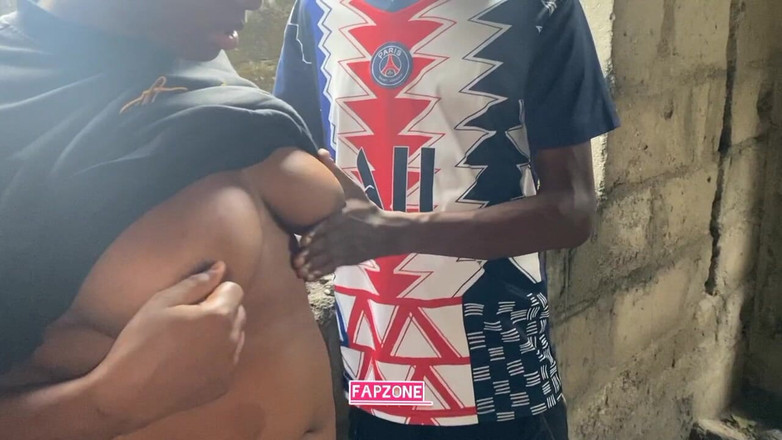 Fap zone: 내 섹시한 의붓아빠와 만들기 위해 건설 현장에서 만났다