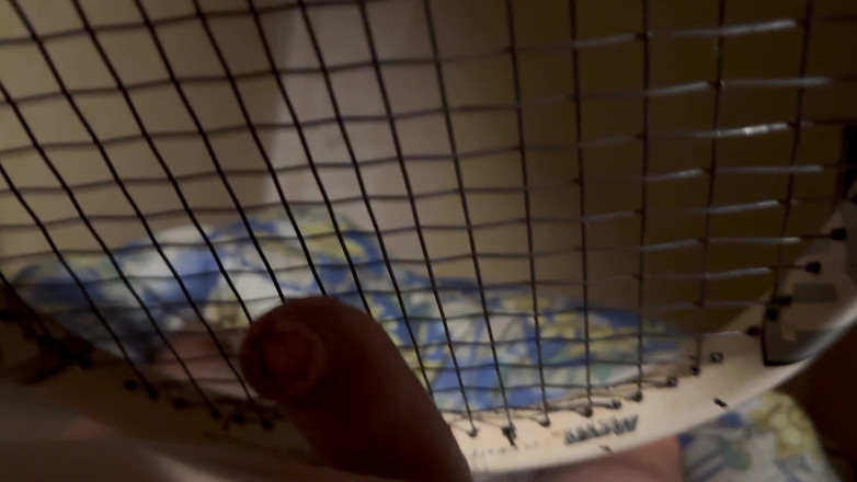 Der naff naff: Playing Tennis