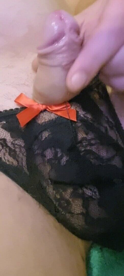 Tinychubman: Malý čůrák v sexy prádle Alicia Smallz