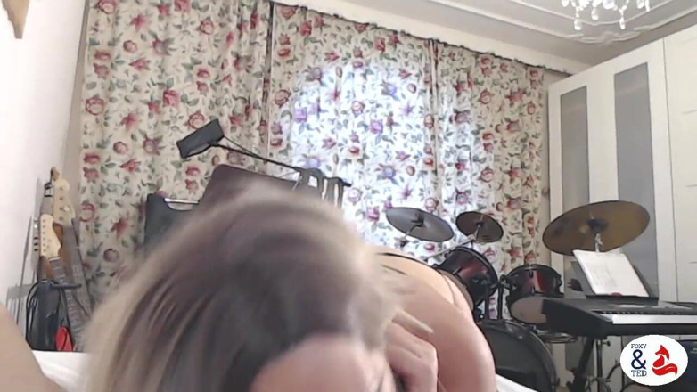 FoxyandTed: Omg live session, hardcore anal and cum in mouth