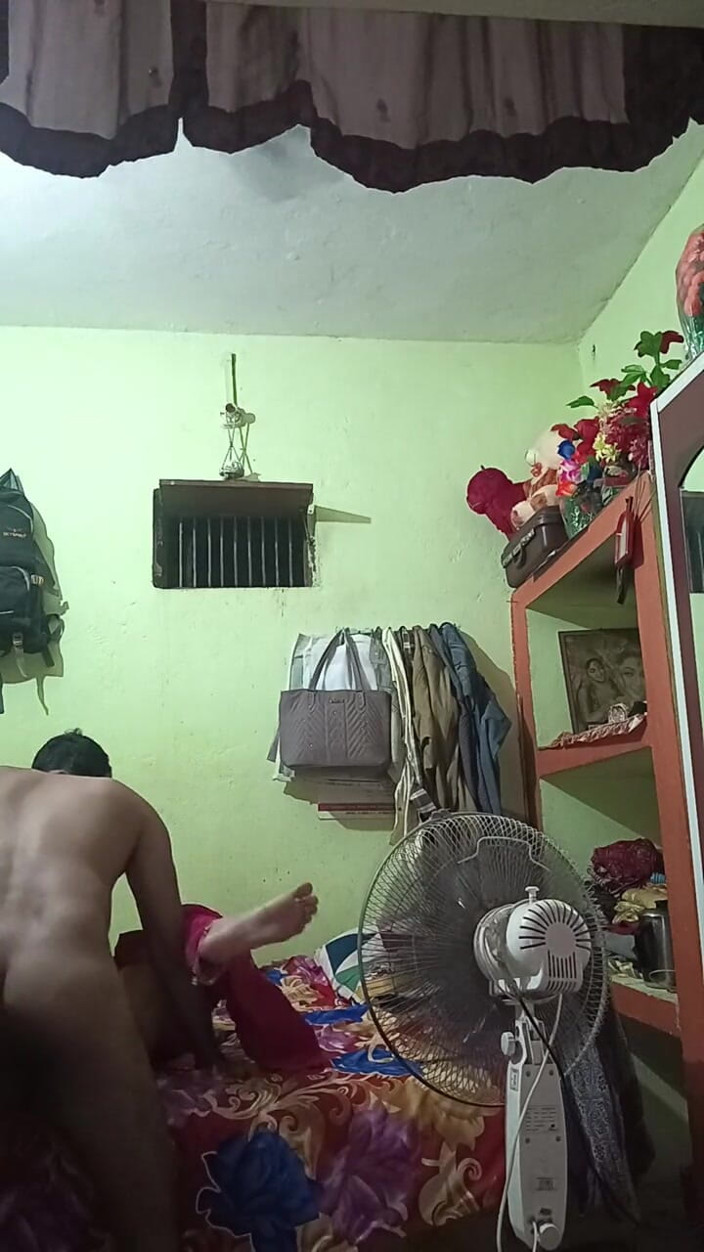 pooja99999: Abang tiri mengongkek adik tiri