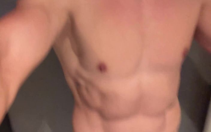 Paul Williams: Desnuda en el baño en Starbucks