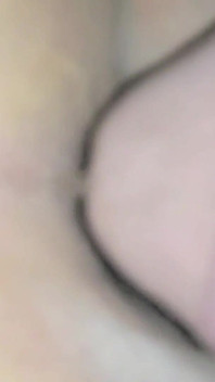 Pisse sur le cul de ma femme