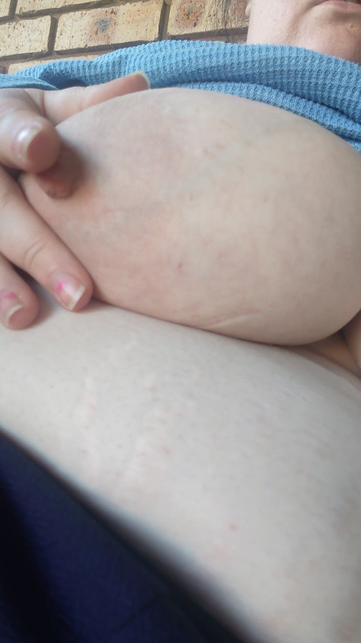 Aliceqii: Playing Outside with My Huge Titties