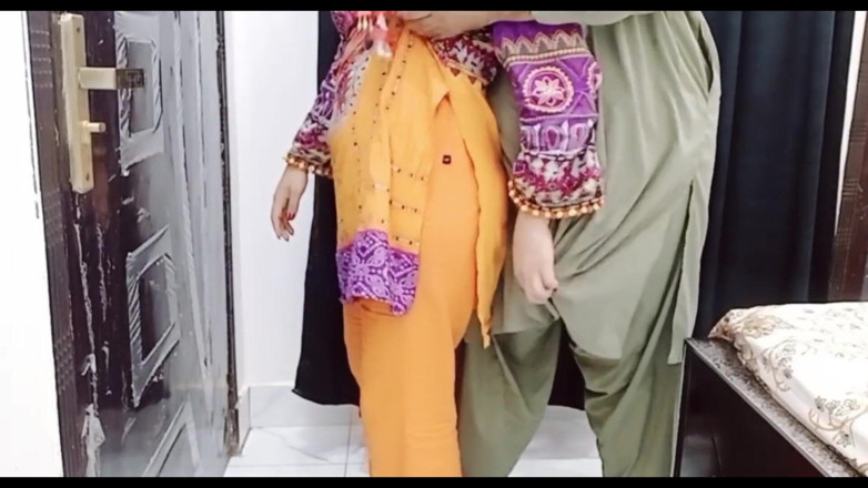 FloweryMask42: Seks isteri Pakistan oleh kawan suami