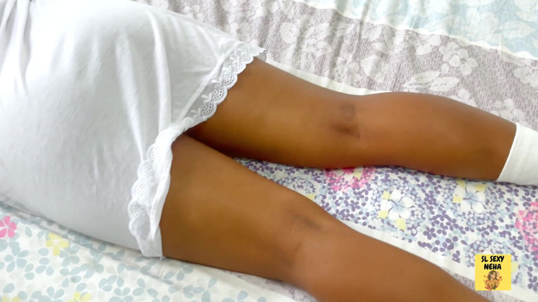 Aathiyaa: Sri Lankan College Girl Loves to Suck Big Bocks While...