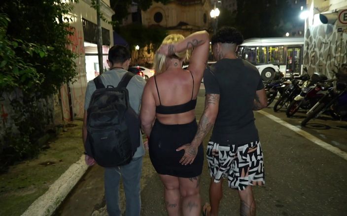 Tiffany Montavani: Tiffany Montavani ile dp eğitimi, eski erkek arkadaşı Mc Pip...