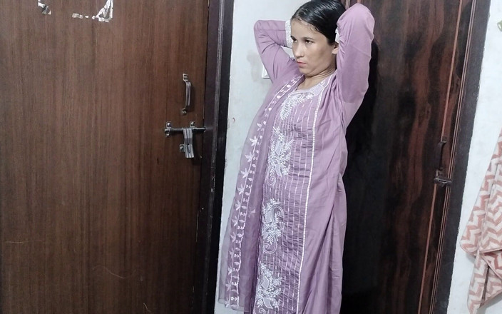 Indian Muslim Couple: อยากได้หีของเธอในตอนเช้าอันเหี้ยๆ ของความปรารถนาที่แต่งงานแล้ว