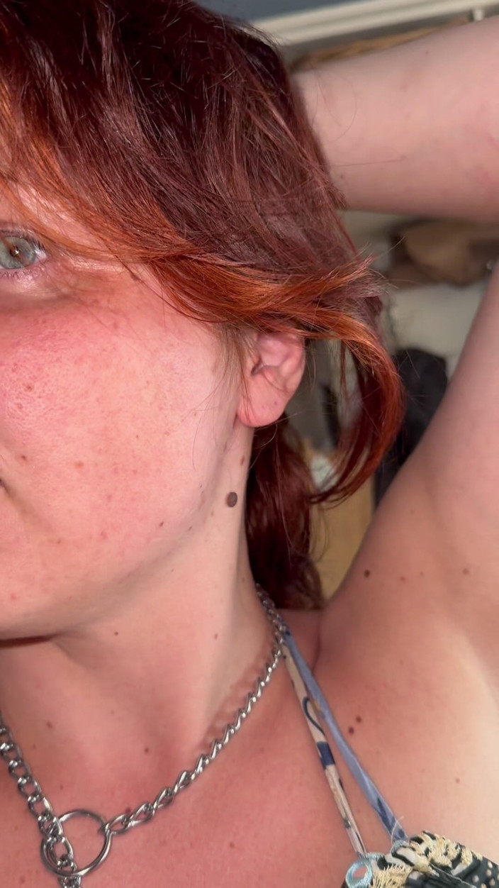 Elena917: Palm Paddle Spanking and Aftermath Compilation From Trip 4