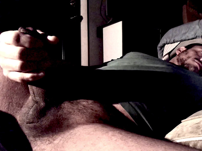 MisterFreak25: Fat Cock, Brown Pussy Hole and Green Shirt