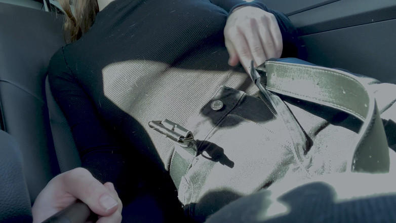 Lady Anna: Si masturba in uber taxi seconda volta