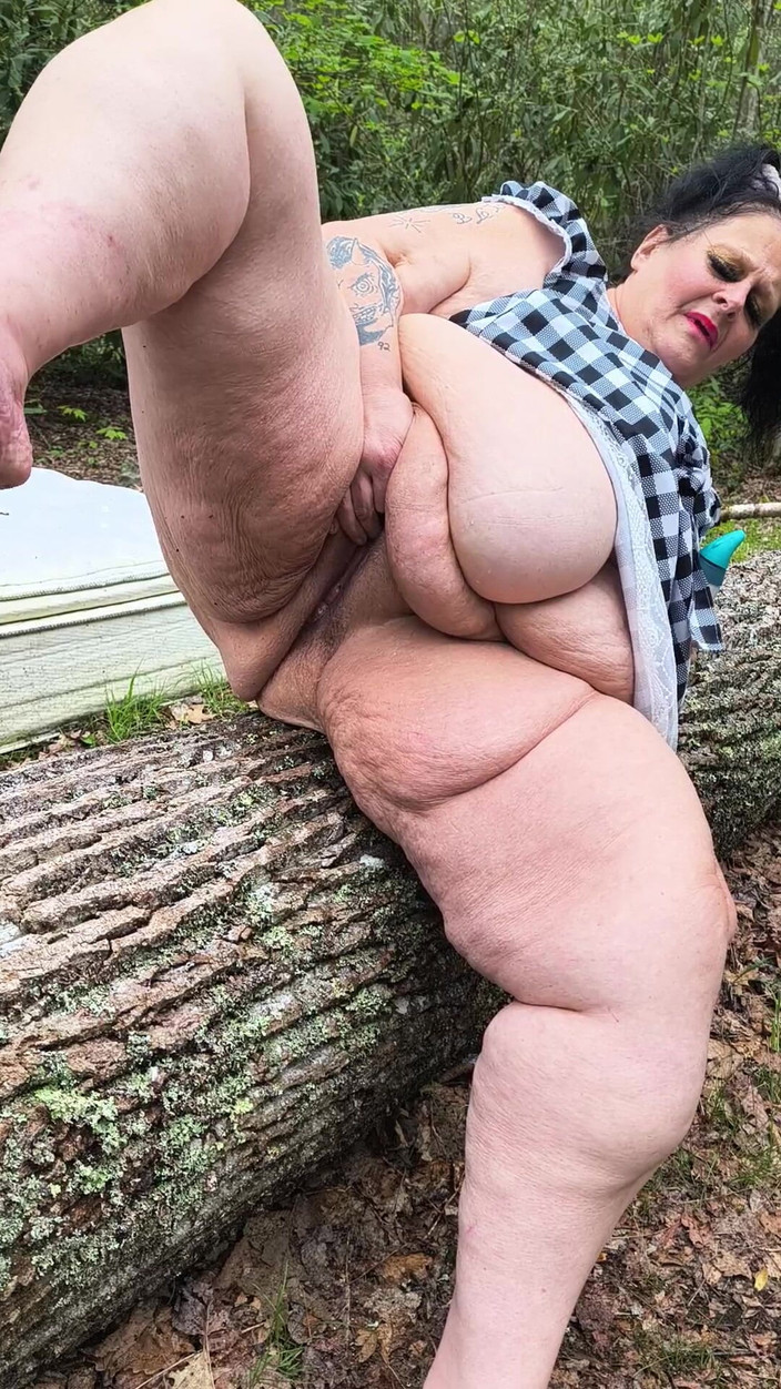 HerculesnVENUS: Verdammt, sie muss nach dem abspritzen duschen