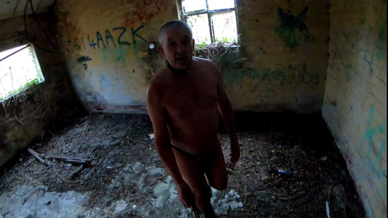 Andy: Sexuální procházka kulatým dřevem