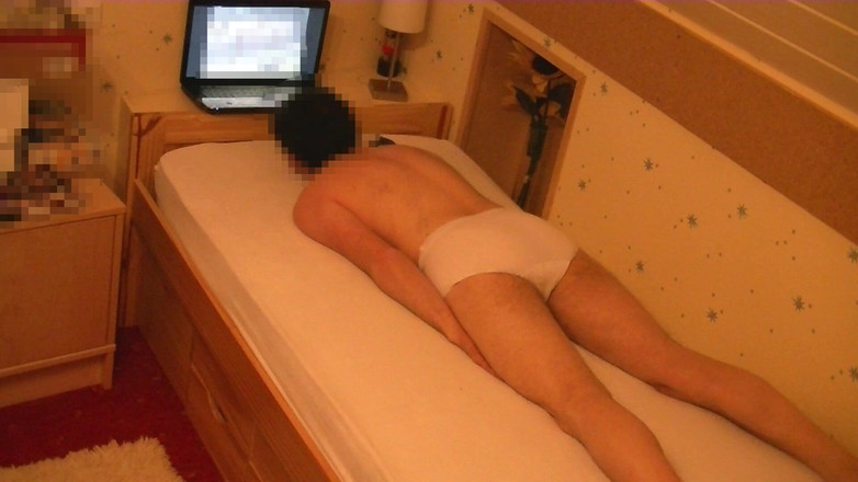 Mark Hannes: Ibu mertua tergelincir melancap