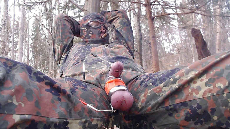 Gaylectrician: Utomhus e-stim cumshot 21-03-12