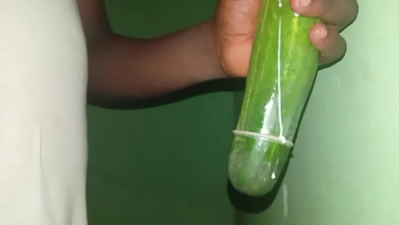 Badman4606: Ngocok mentimunku enak dan pelan-pelan