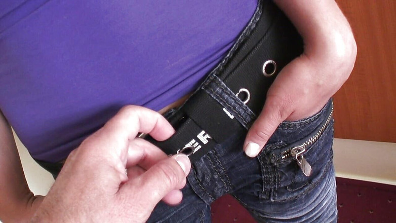 Analiscius: 她的阴户总是可以接受大鸡巴