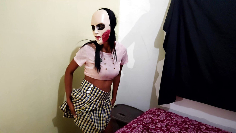 Martin13: 我是性感的黑发学生，我想配得上你的阴茎！！黑发女郎从自制色情片开始