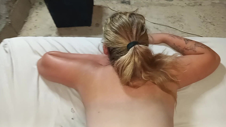 Naomi Simon: Schöner arsch mit rotem tanga - argentinischer teenager