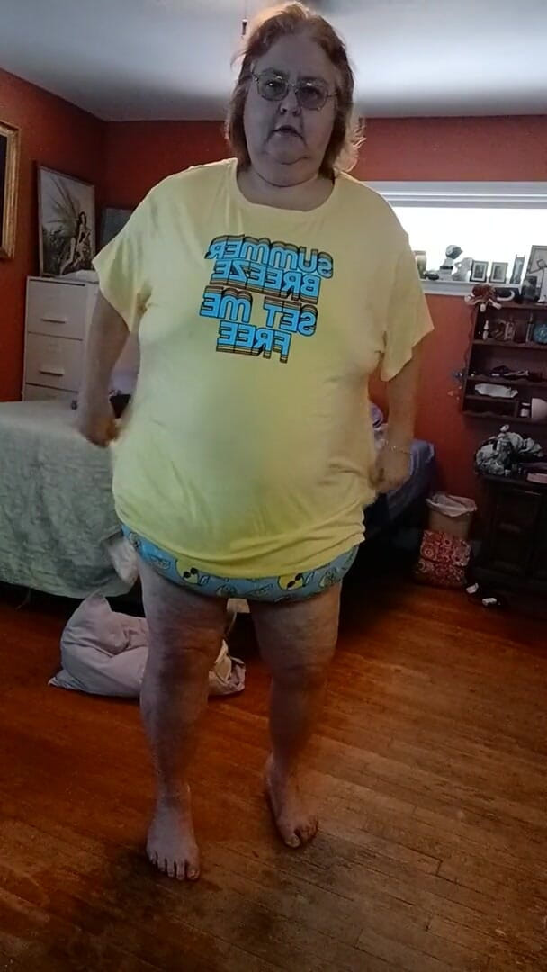 BBW nurse Vicki adventures with friends: Putting on My Blue lemon boy shorts and rest of...