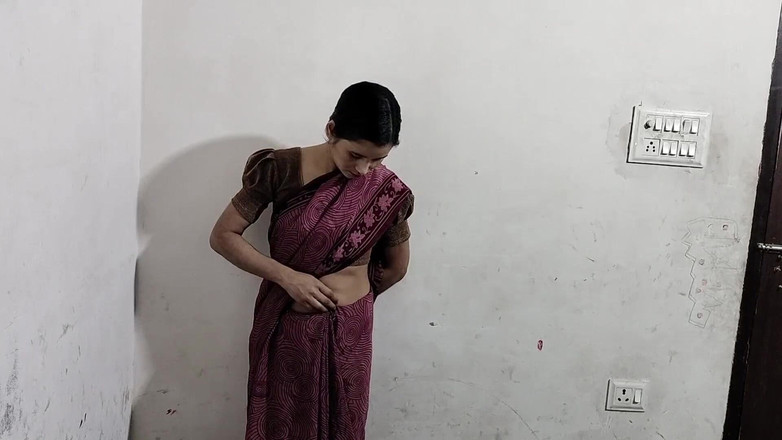 Indian pregnant wife: 苗条哥制作的印度女大学生角色扮演性爱