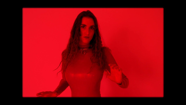 Piper Blush: Red Latex Vid