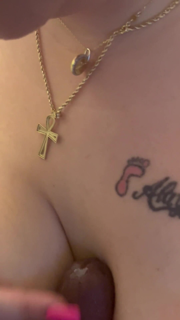 LeanBbc4u: Ibu tiri memberikan saya kongkek tetek