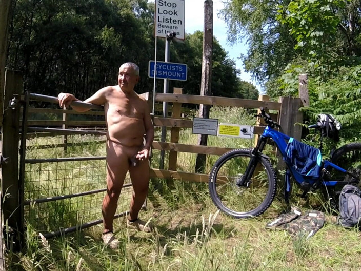 Andy: 步行 33 2025