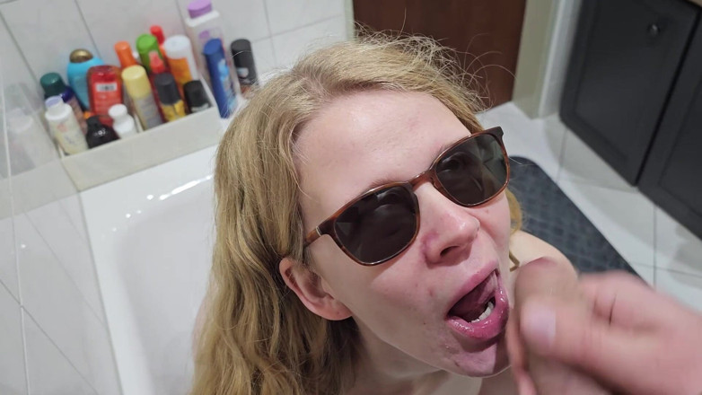 Bikergirl_97: Hard Bathtub Fuck with Facial and Pee Escalates