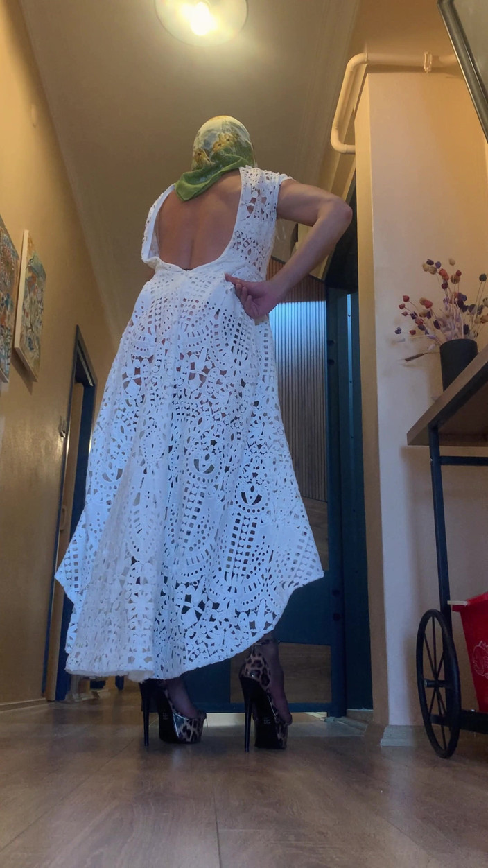 cd_aysemmm: 惊喜！我结婚了！我在我的丈夫之前与披萨男孩发生性关系