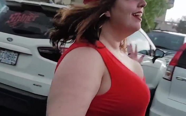 KinkyKatie: Yağmur yağdı ve aptal götüm su birikintilerine atlamaya karar verdi