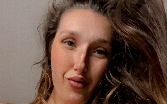 DildoLover94: ¿A quién le encantan las mamadas?