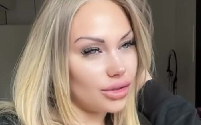Goddess Misha Goldy: Il a commencé avec une occasionnelle et maintenant il s’est...