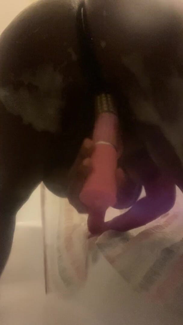 Bendmeover28: Showering fucking myself