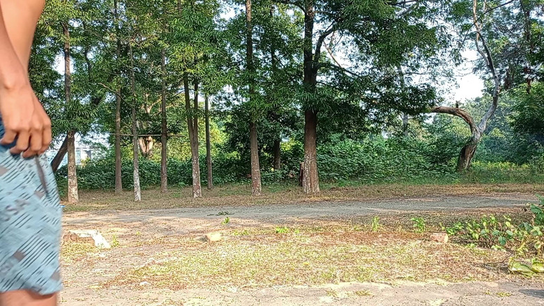 LinearOrnament35: Tăng cường glutes của bạn với workouts dài